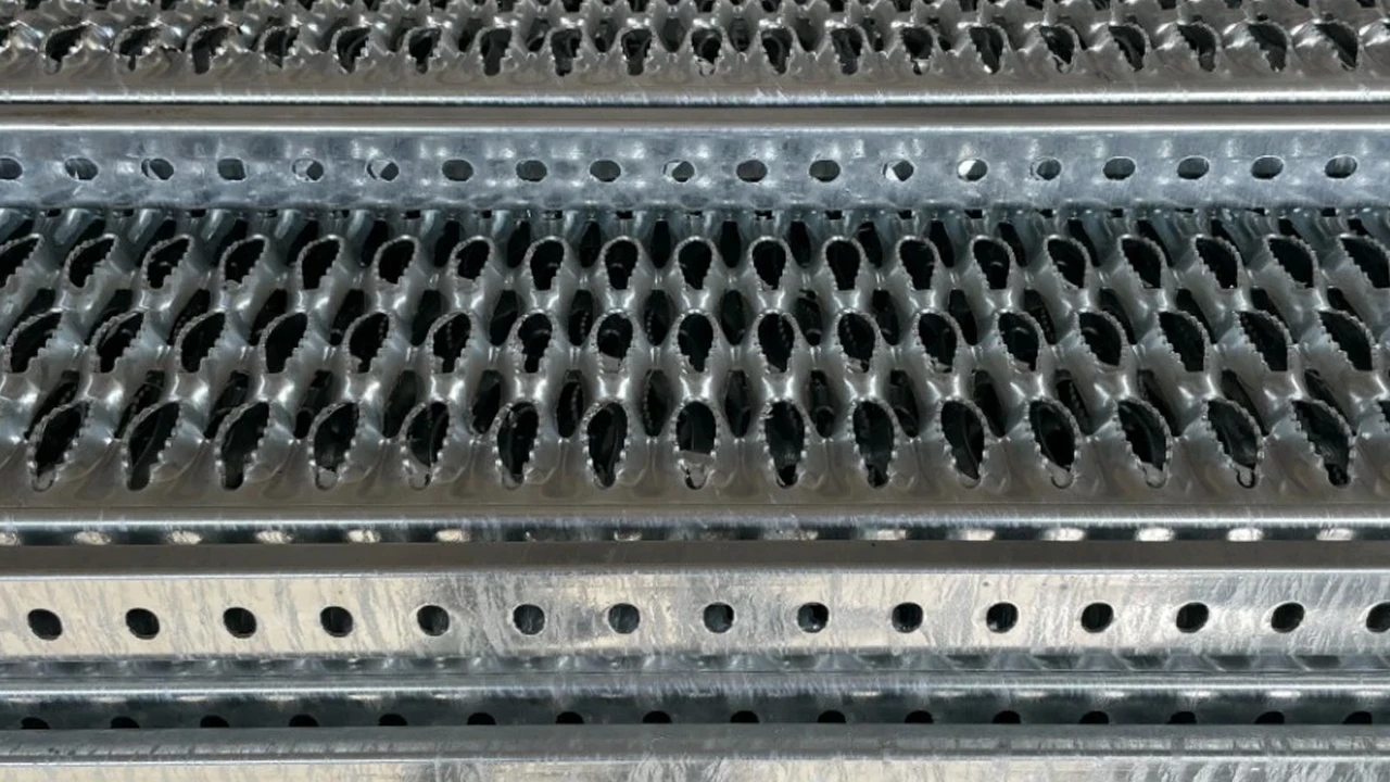 racsgyartas-termekek-presracs-konnyuracs-domboritott-lemezracs